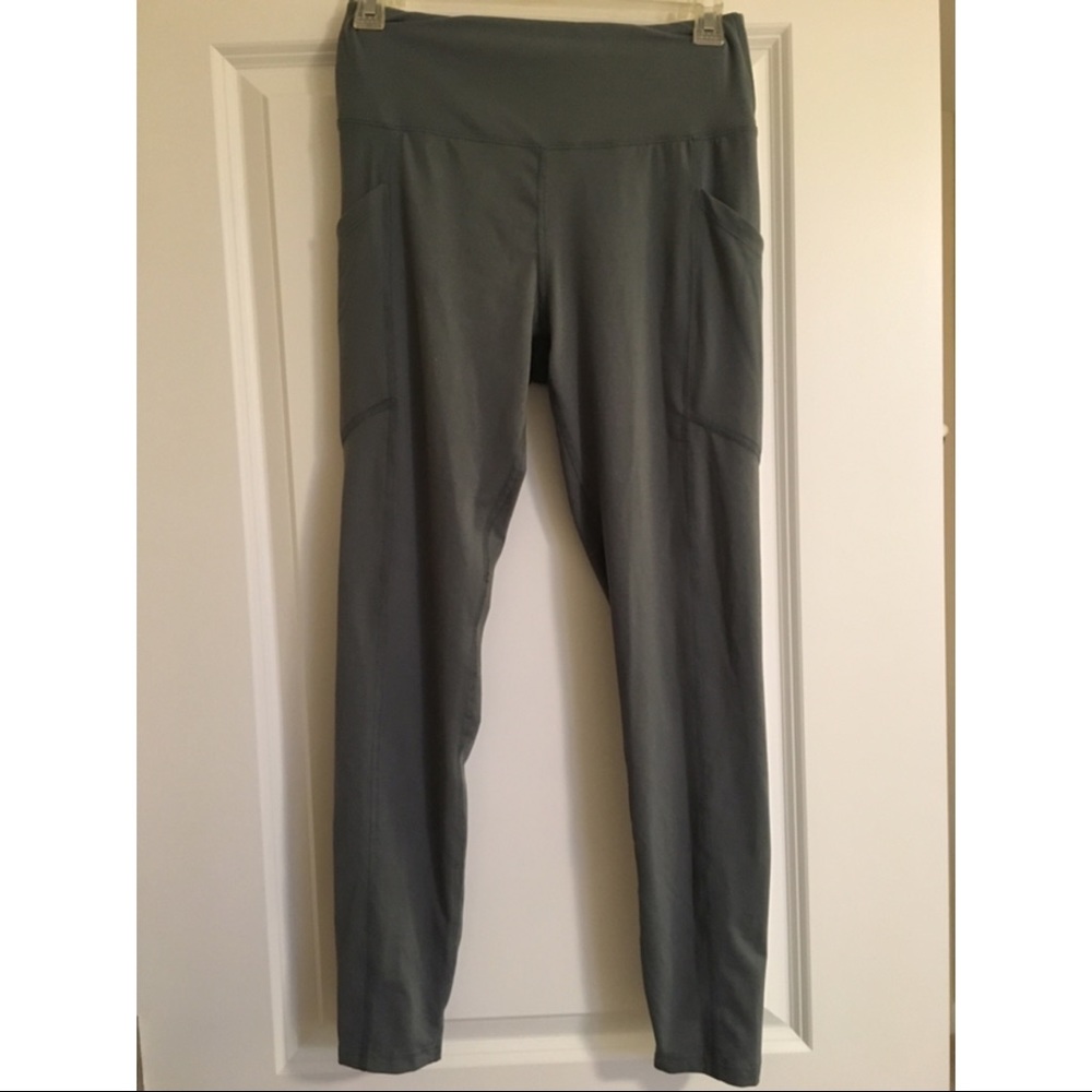 Balance Collection Pocket Leggings